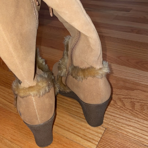 Like NEW RUFFHEWN tan/brownish fuzzy furry brown tall wedge boots sz 6.5 DENMARK - Picture 13 of 15